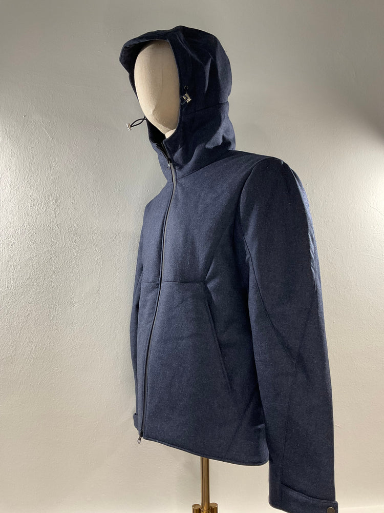 
                  
                    Carica l&amp;#39;immagine nel visualizzatore della galleria, Hooded Jacket Wool &amp;amp; Cashmire Thindown
                  
                